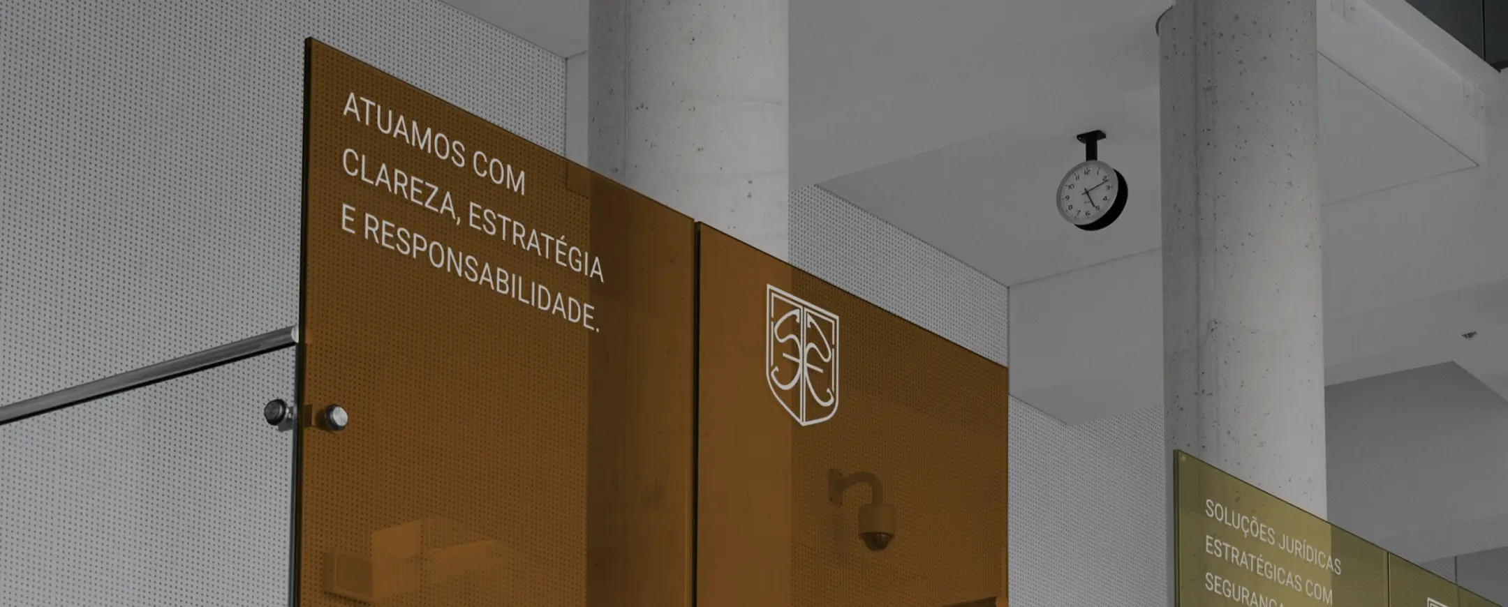 Placa Senhorelo Advogados